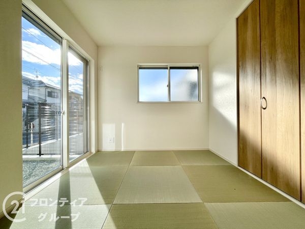 生駒市小明町　新築一戸建て　第７　８号棟