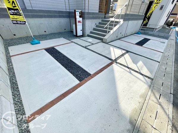生駒市小明町　新築一戸建て　第７　８号棟