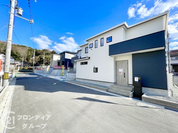 生駒市小明町　新築一戸建て　第７　８号棟