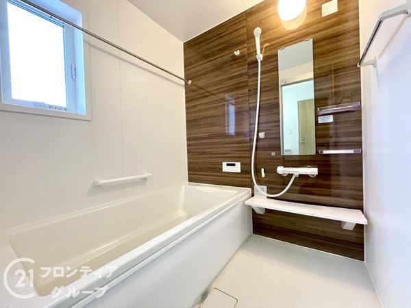 生駒市小明町　新築一戸建て　第７　８号棟