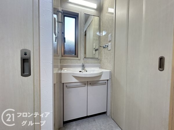 奈良市神殿町の中古一戸建て