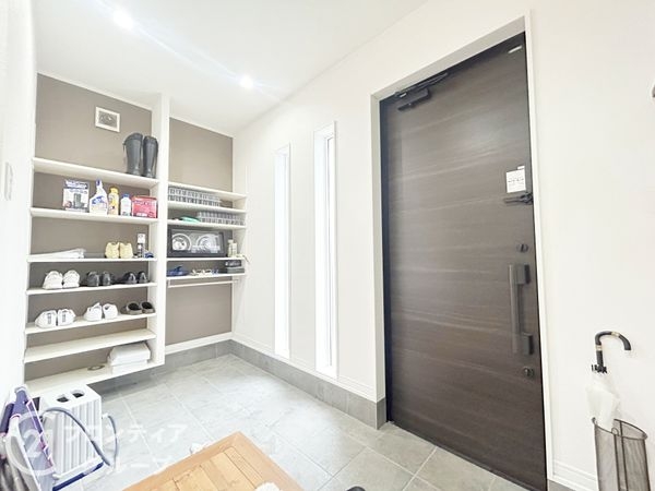 天理市櫟本町の中古一戸建て