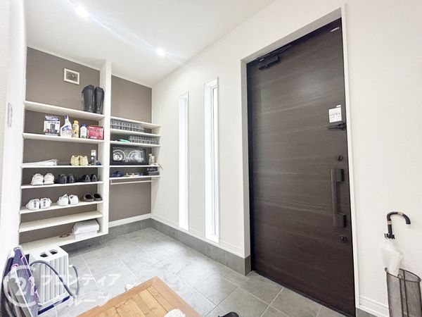 天理市櫟本町の中古一戸建て