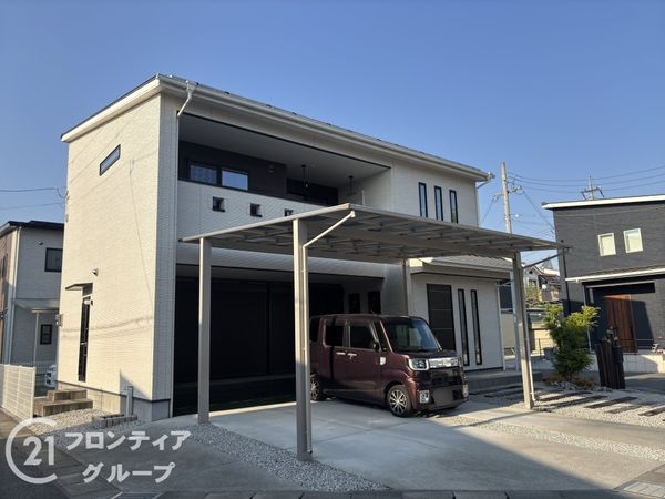 天理市櫟本町　中古一戸建て