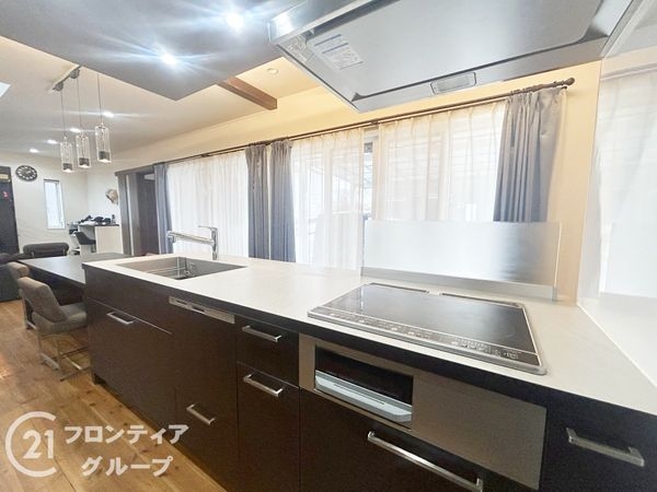 天理市櫟本町　中古一戸建て