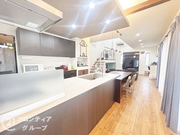 天理市櫟本町の中古一戸建て