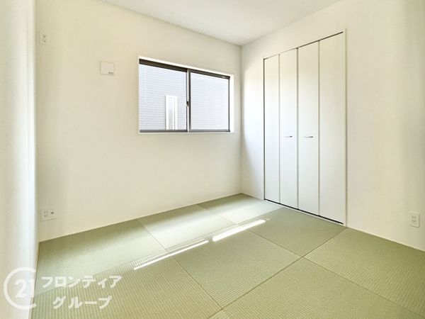 奈良市中山町　新築一戸建て　第１１　３号棟