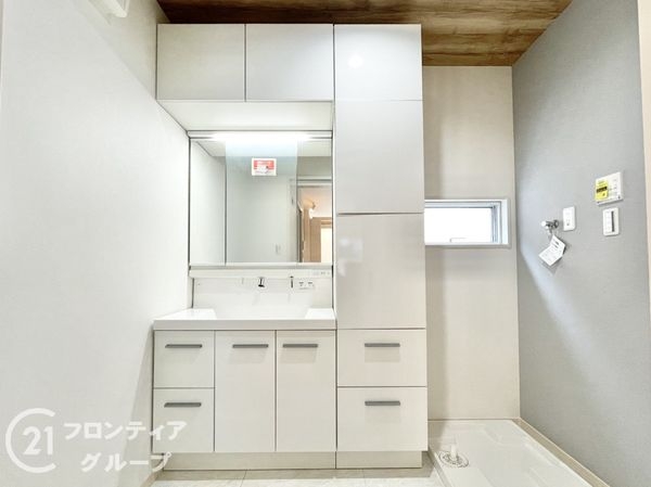 橿原市山之坊町　新築一戸建て