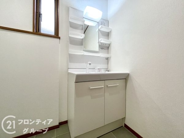 奈良市南肘塚町の中古一戸建て