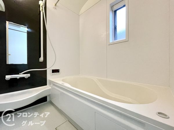 奈良市南肘塚町　中古一戸建て