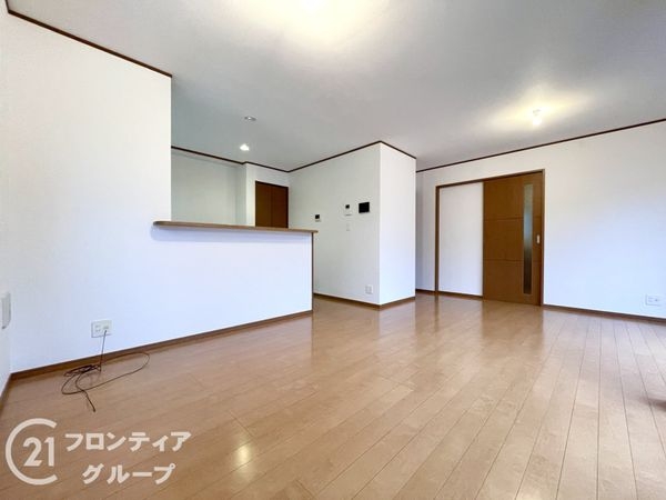 奈良市南肘塚町　中古一戸建て