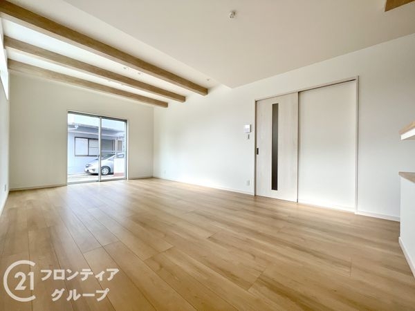大和郡山市小泉町　新築一戸建て
