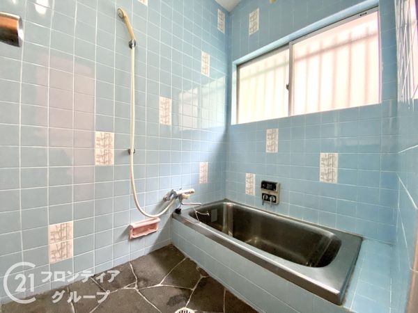 生駒市俵口町　中古一戸建て