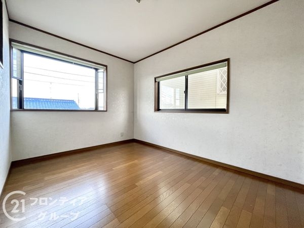 生駒郡斑鳩町興留８丁目の中古一戸建て