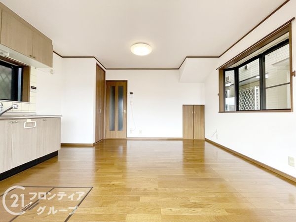 生駒郡斑鳩町興留８丁目の中古一戸建て