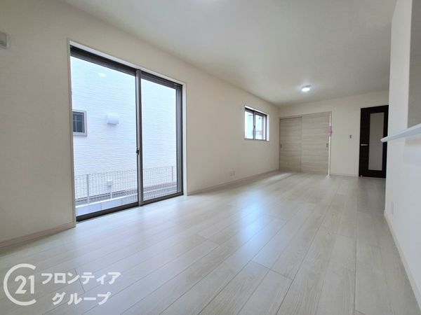 奈良市古市町　新築一戸建て　４期　１号棟