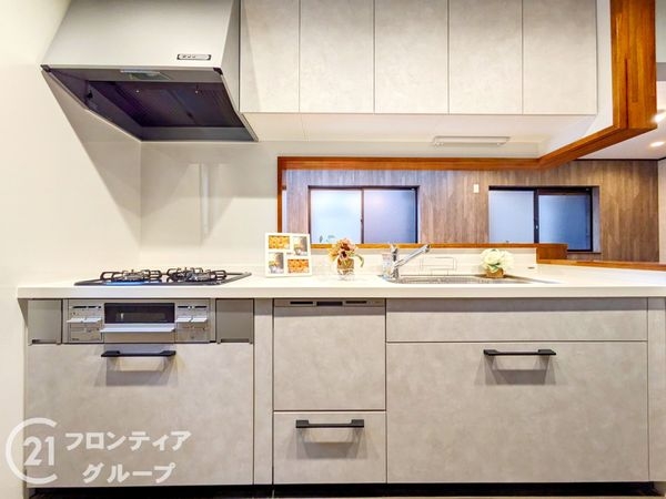 大和郡山市小泉町東３丁目　中古一戸建て