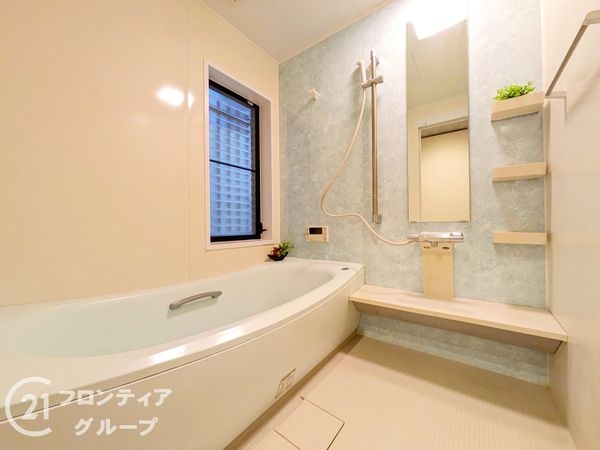 大和郡山市小泉町東３丁目　中古一戸建て