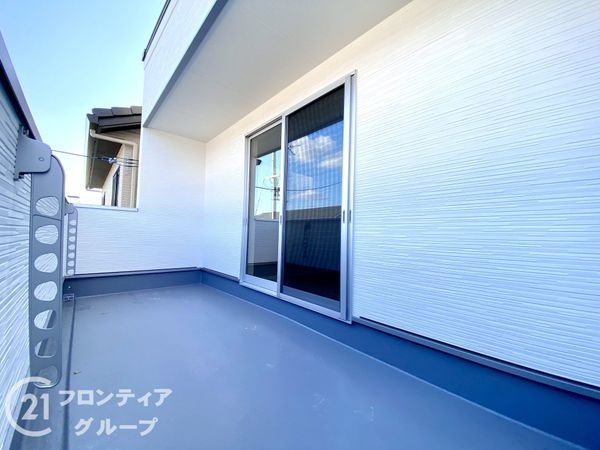 橿原市新口町　新築一戸建て　全３区画　２号棟