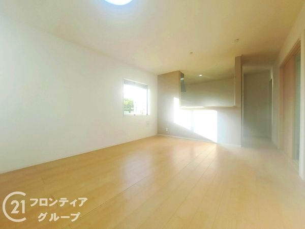 寝屋川市河北中町　中古一戸建て