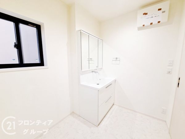 生駒市小明町の中古一戸建て