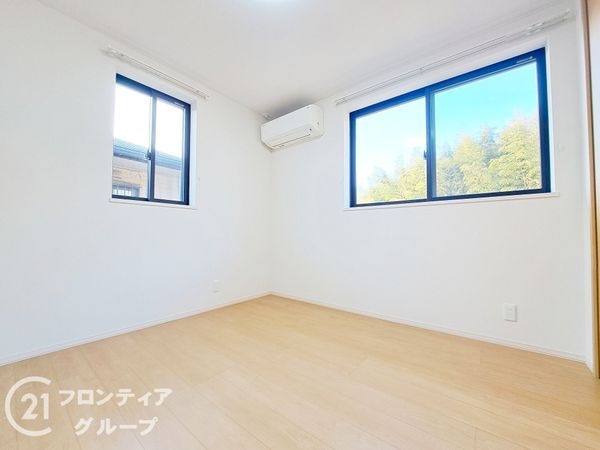 生駒市小明町の中古一戸建て