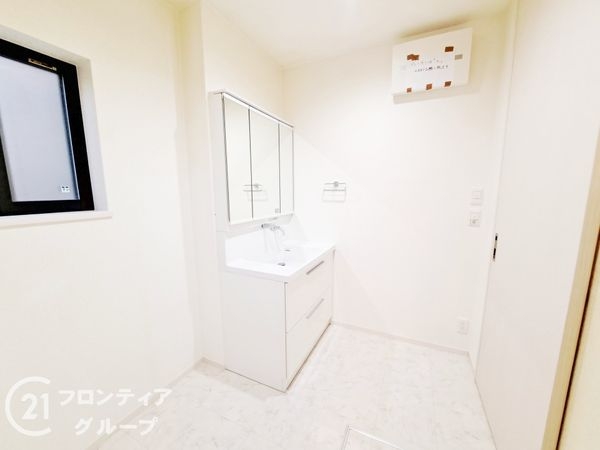 生駒市小明町の中古一戸建て