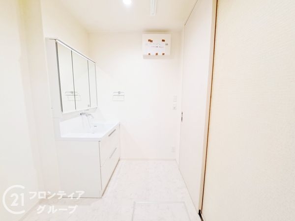 生駒市小明町の中古一戸建て