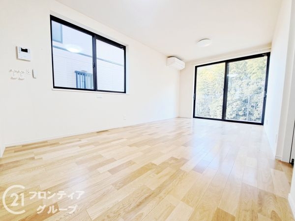 生駒市小明町の中古一戸建て