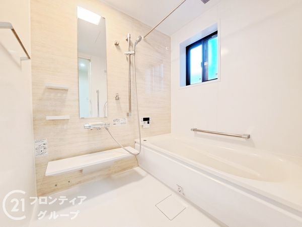 生駒市小明町　中古一戸建て