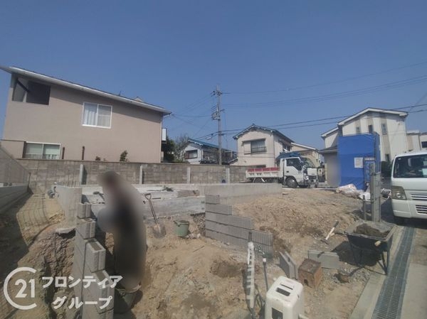 生駒市俵口町　新築一戸建て　2号棟