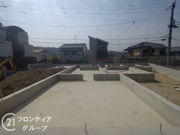 生駒市俵口町　新築一戸建て　2号棟