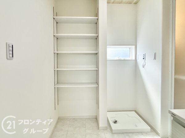 大和高田市大字勝目　新築一戸建て　３号地