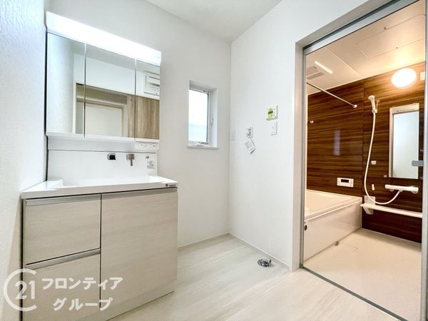 生駒郡三郷町立野南１丁目　新築一戸建て　第５　１号棟