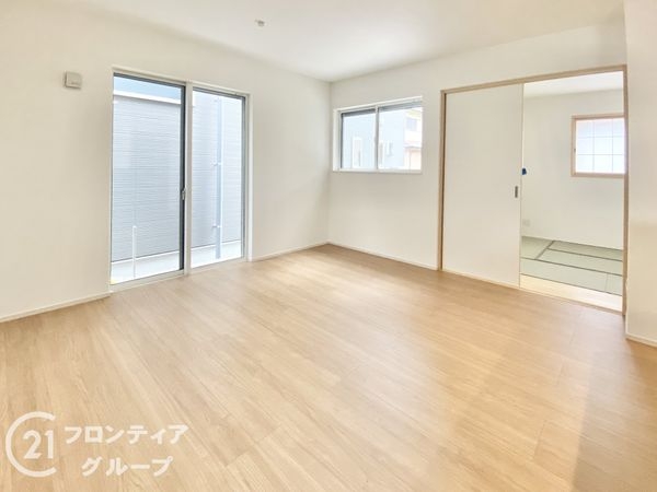香芝市鎌田　新築一戸建て　第２　１号棟