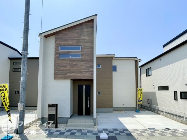 天理市前栽町　新築一戸建て　１期　２号棟