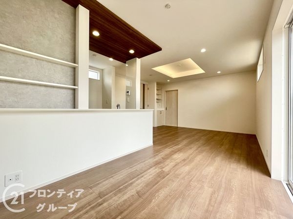 天理市前栽町　新築一戸建て　１期　５号棟