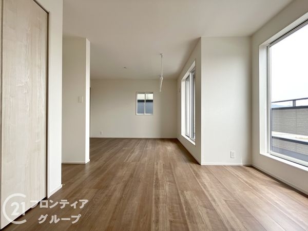 天理市前栽町　新築一戸建て　１期　５号棟