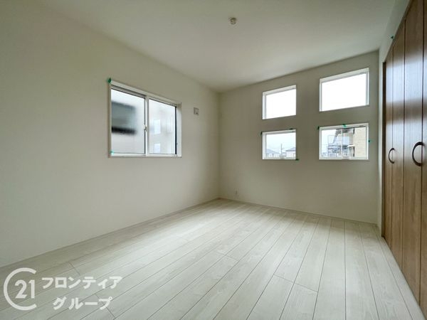 天理市前栽町　新築一戸建て　１期　６号棟
