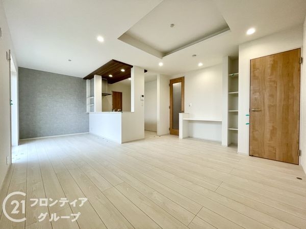 天理市前栽町　新築一戸建て　１期　６号棟