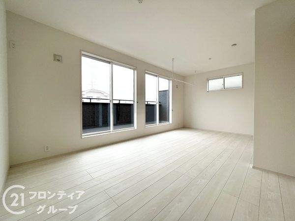 天理市前栽町　新築一戸建て　１期　６号棟