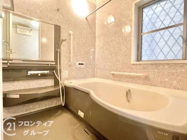 香芝市鎌田　中古一戸建て