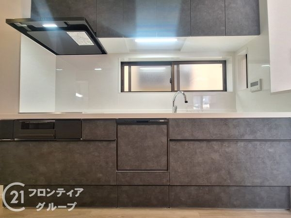 奈良市二名２丁目　中古一戸建て