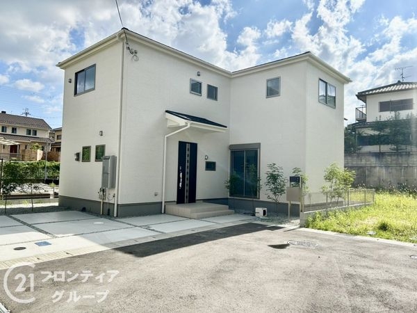 大和郡山市植槻町　新築一戸建て　２号棟