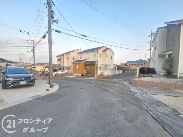 奈良市中山町　新築一戸建て　第１２　１号棟