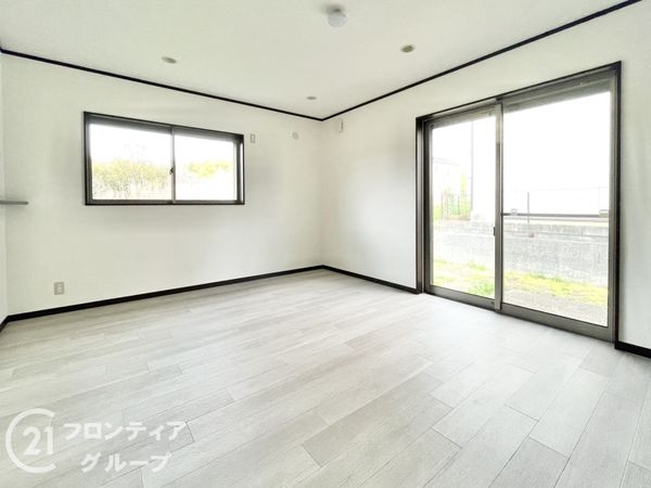 天理市櫟本町の中古一戸建て