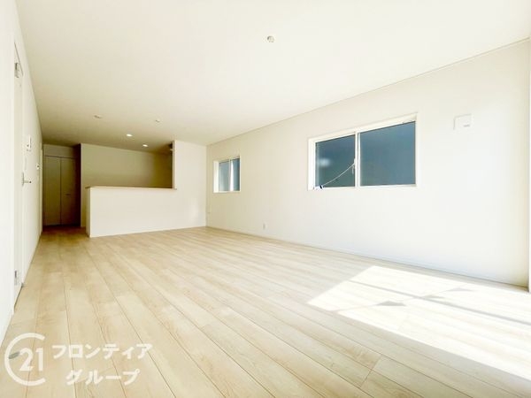 大和郡山市小南町　新築一戸建て　第2　2号棟