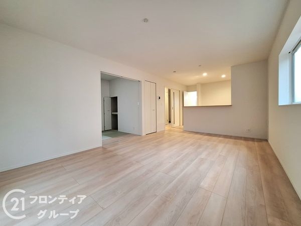 大和郡山市小南町　新築一戸建て　第2　5号棟