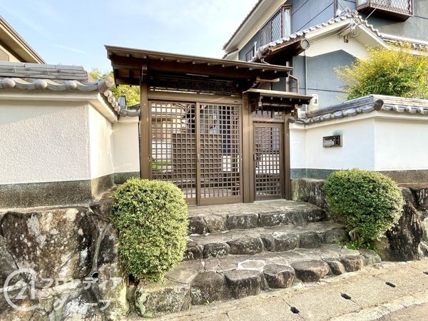 生駒郡三郷町立野南２丁目の中古一戸建て