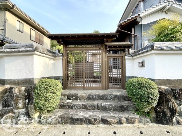 生駒郡三郷町立野南２丁目　中古一戸建て